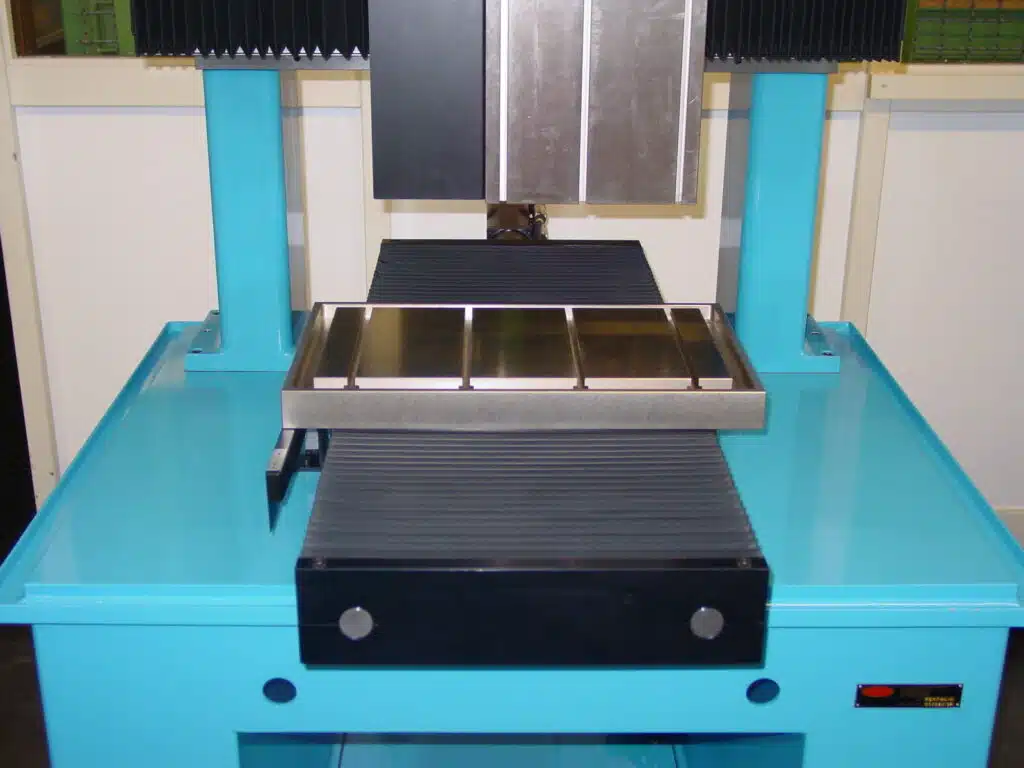 Linearachse auf Grundgestell mit Faltenbalg Cleveland